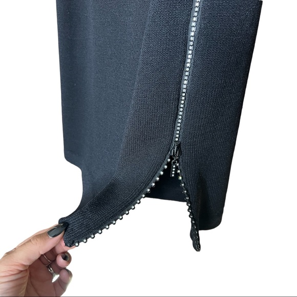 St. John Evening Rhinestone Zipper Stretch Skirt size 10 - Picture 4 of 12